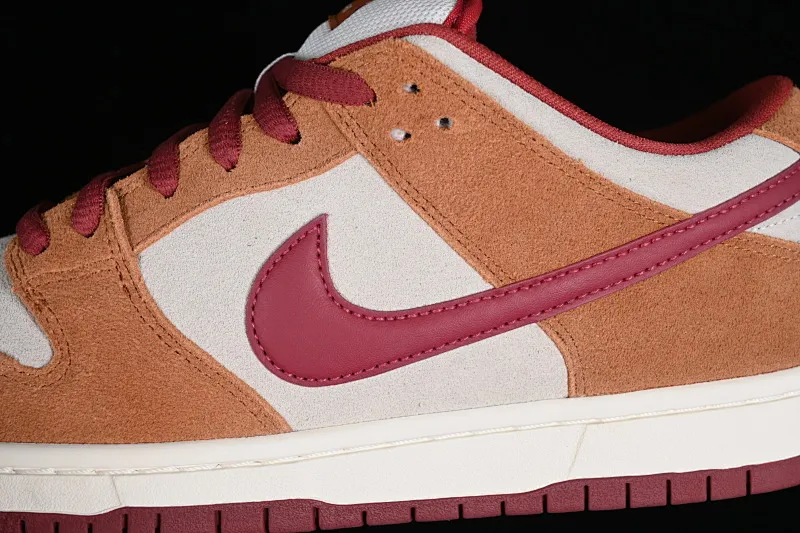 All Categories Nk SB Dunk Series Nk SB Dunk Low Low-top sneakers Foreign trade version Nk SB Dunk Low Pro Brown and red color SB low-top casual sneakers BQ6817-202